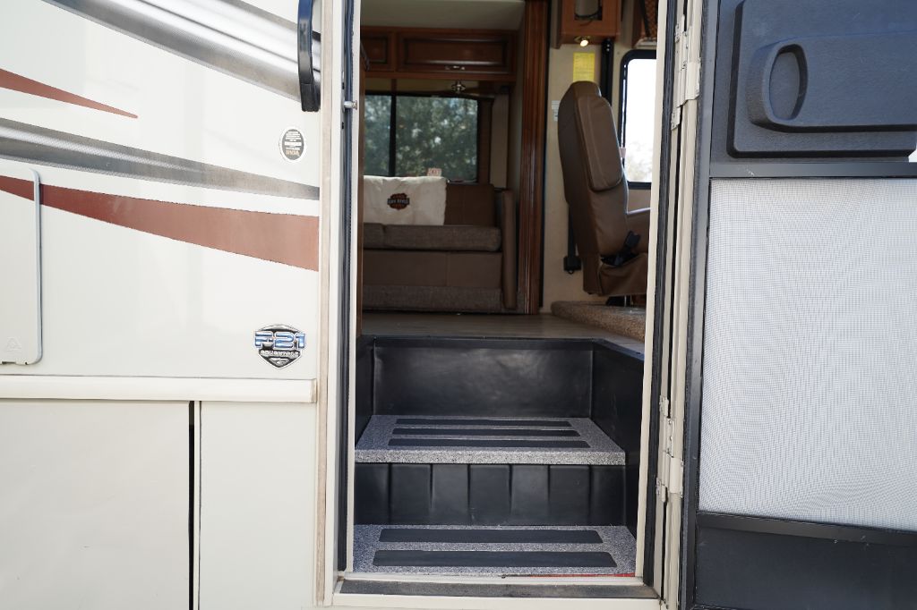 2017 Ford Motorhome Chassis - $42,950