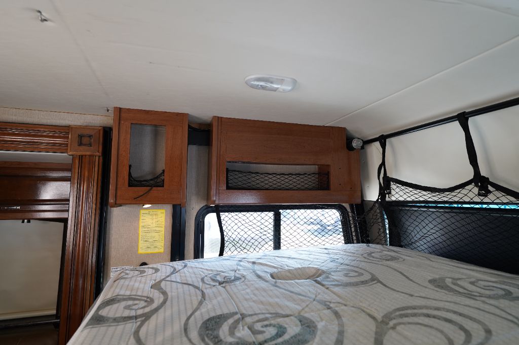 2017 Ford Motorhome Chassis - $42,950