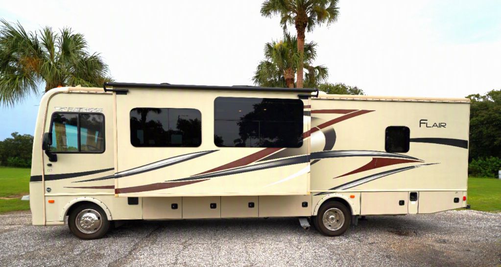 2017 Ford Motorhome Chassis - $42,950