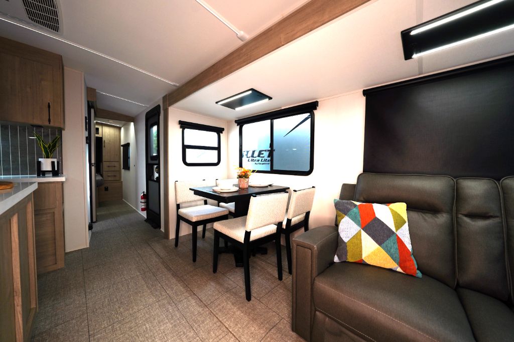 2025 Grand Design Imagine XLS 2970RL - $41,300