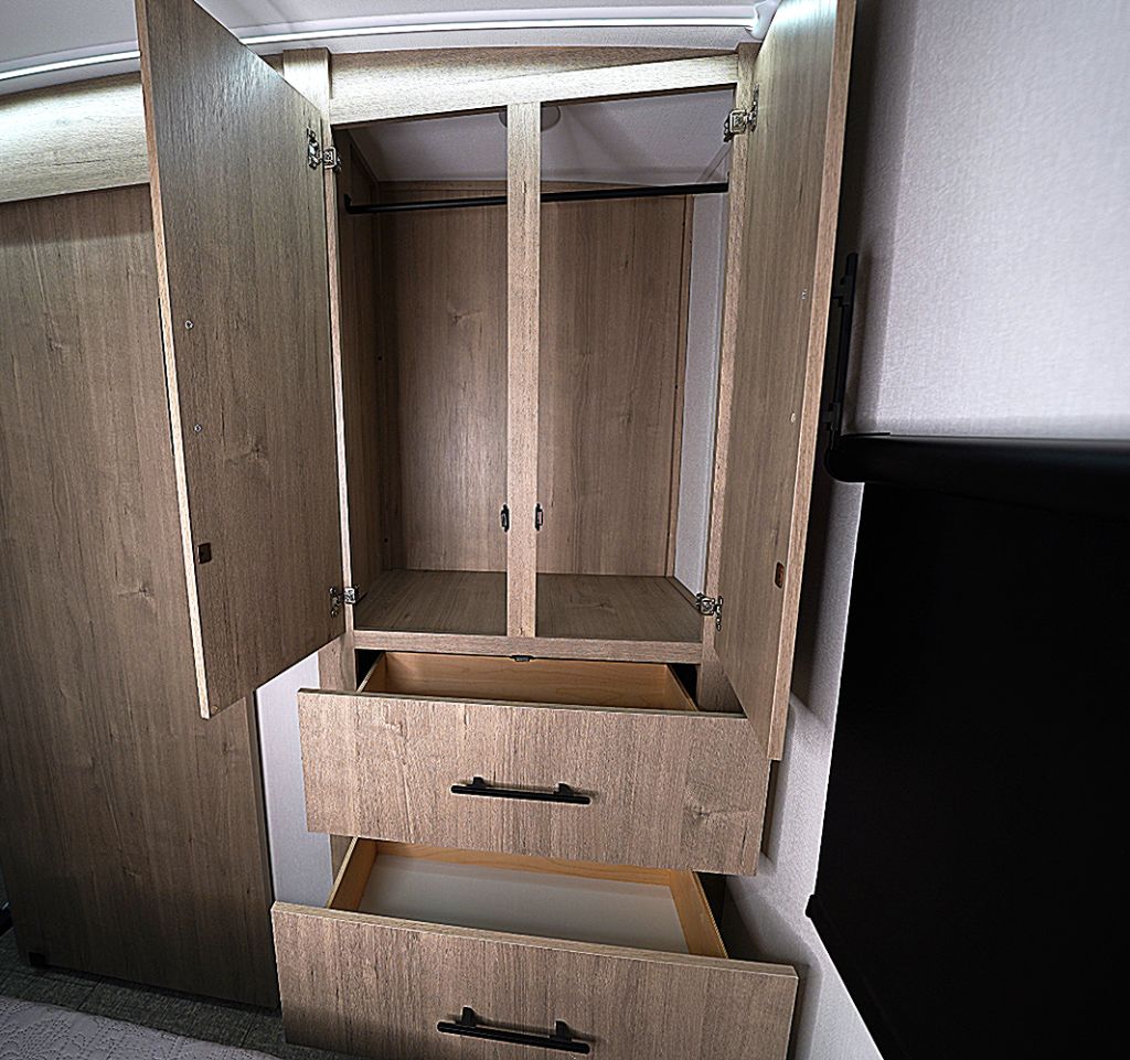 2025 Grand Design Imagine XLS 2970RL - $41,300