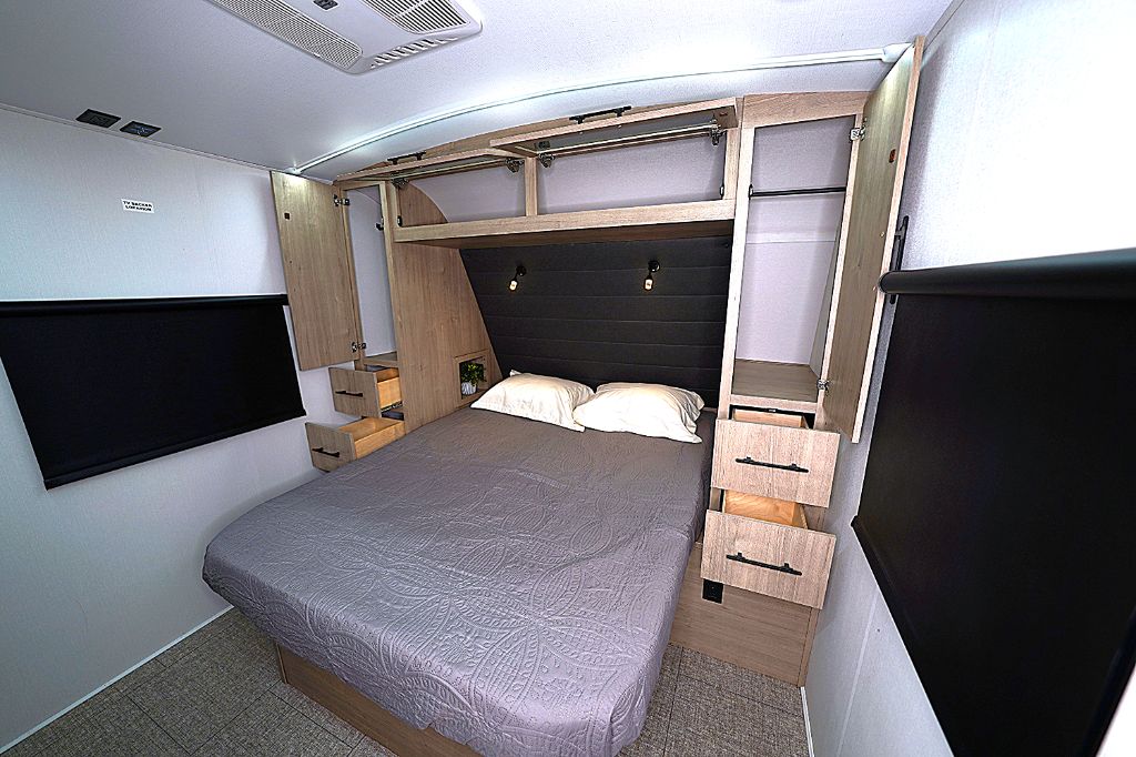 2025 Grand Design Imagine XLS 2970RL - $41,300