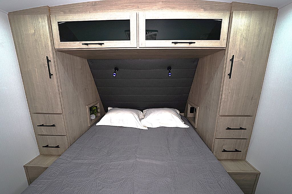 2025 Grand Design Imagine XLS 2970RL - $41,300