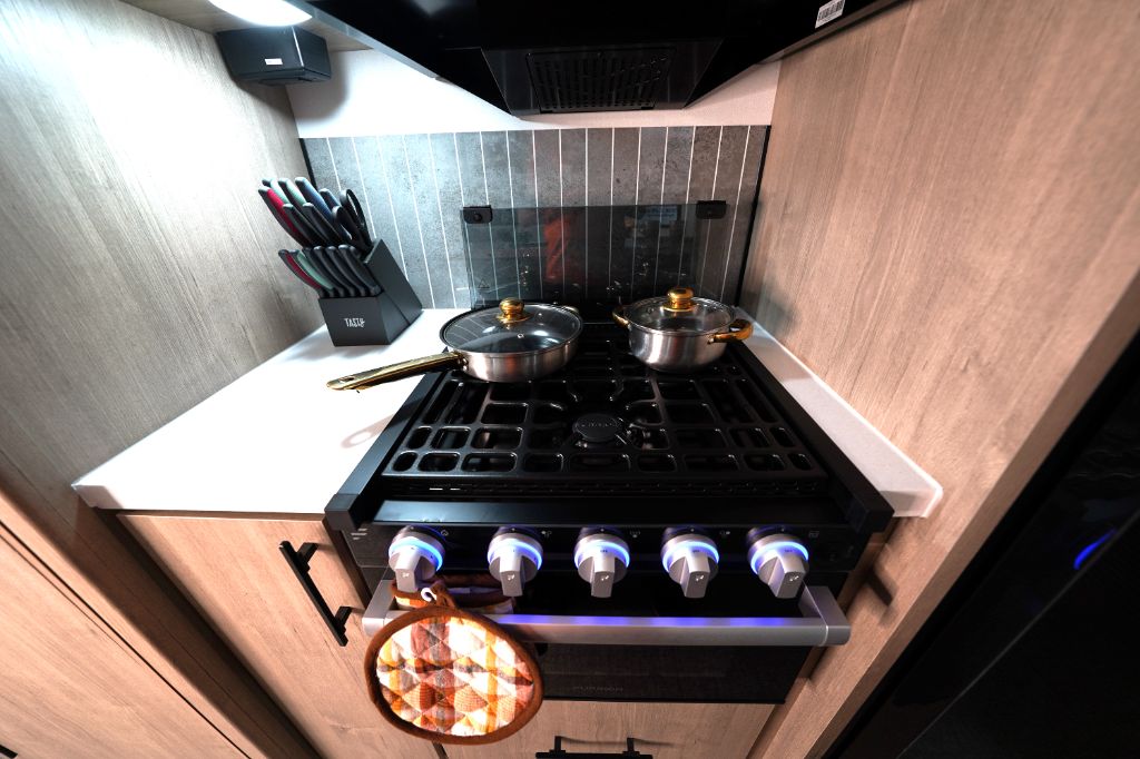 2025 Grand Design Imagine XLS 2970RL - $41,300