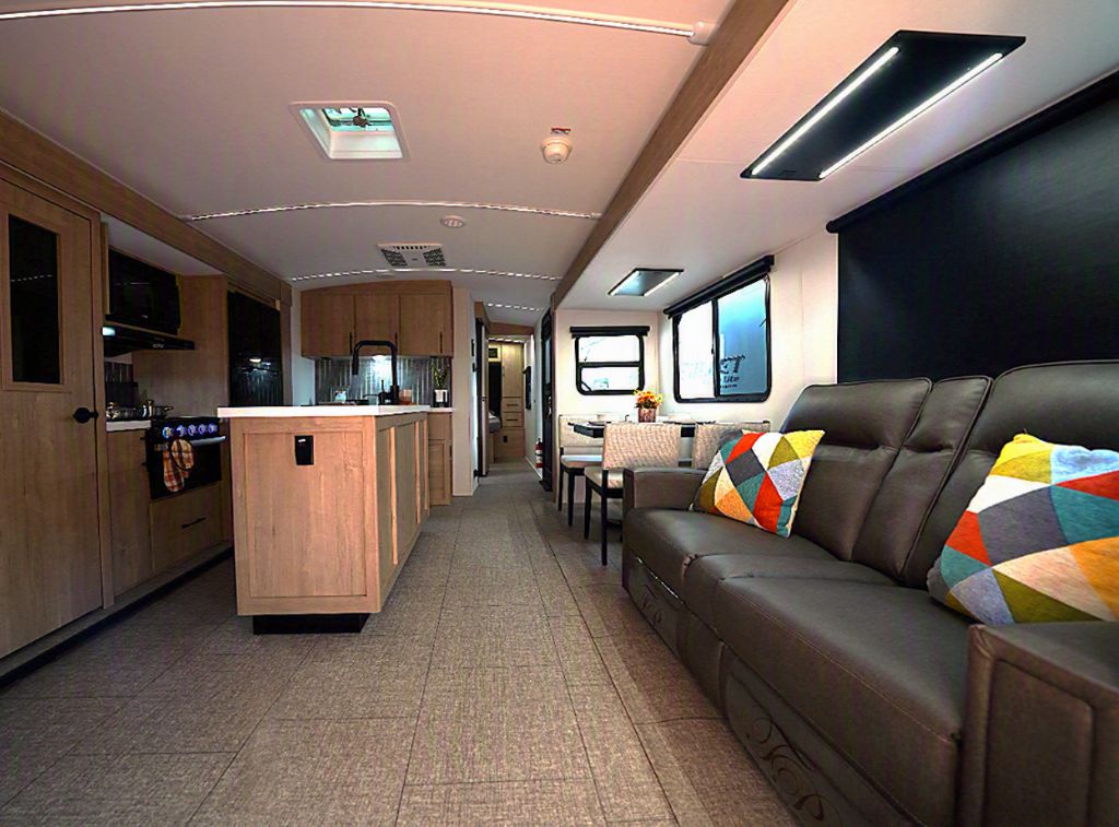2025 Grand Design Imagine XLS 2970RL - $41,300