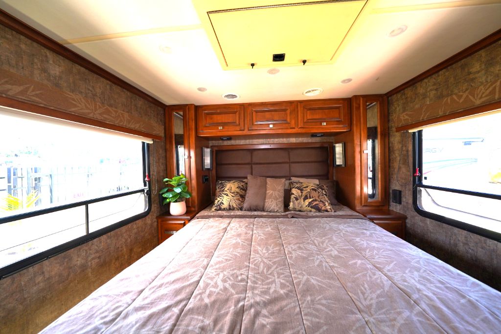 2012 Tiffin Motorhomes, Inc Breeze - $60,550