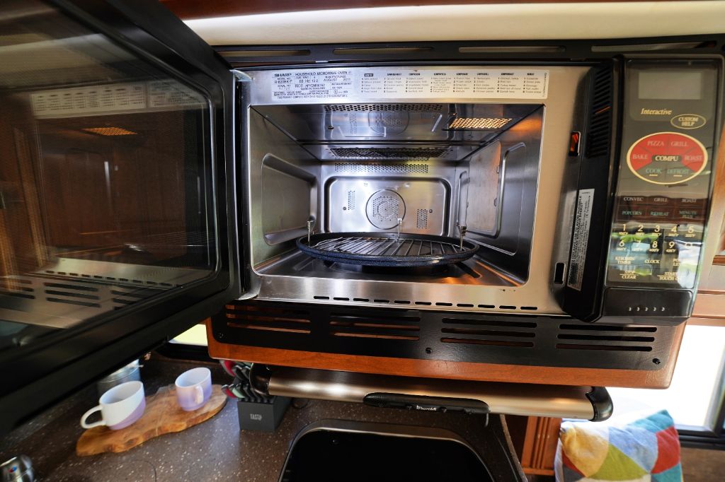 2012 Tiffin Motorhomes, Inc Breeze - $60,550