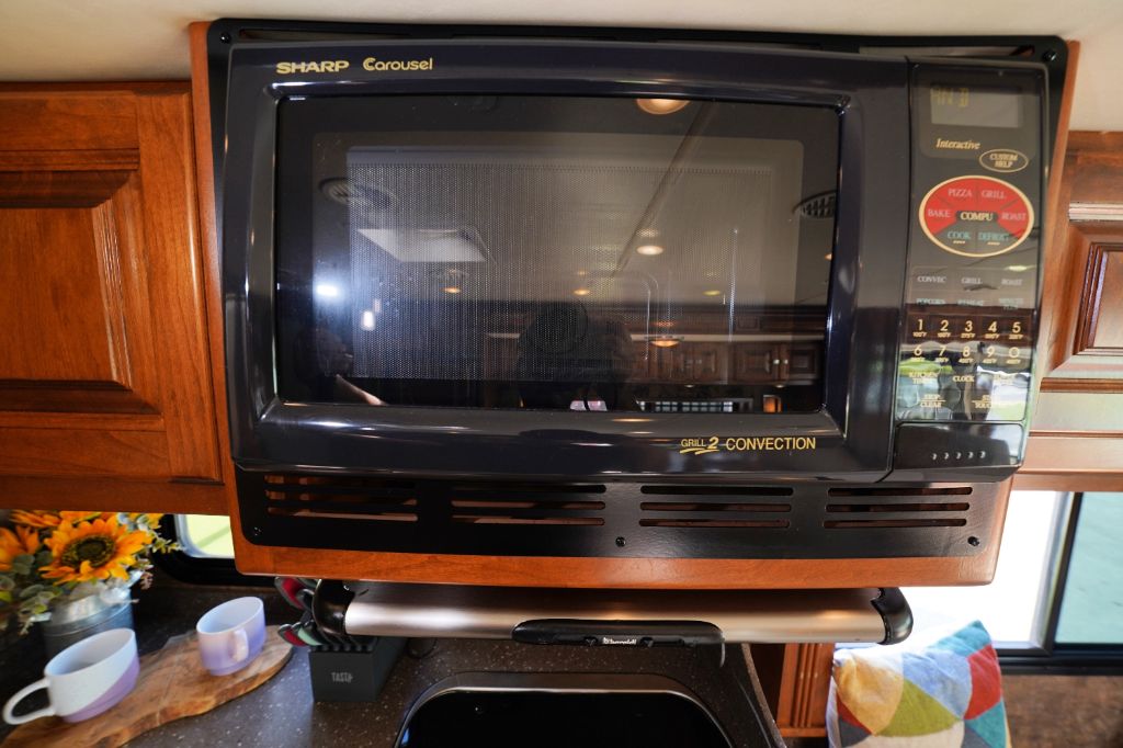 2012 Tiffin Motorhomes, Inc Breeze - $60,550