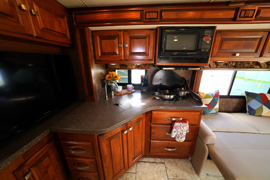 2012 Tiffin Motorhomes, Inc Breeze - $60,550