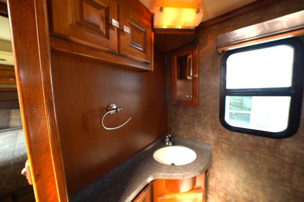 2012 Tiffin Motorhomes, Inc Breeze - $60,550