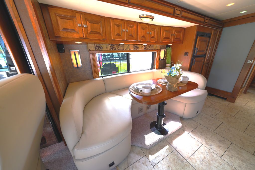 2012 Tiffin Motorhomes, Inc Breeze - $60,550