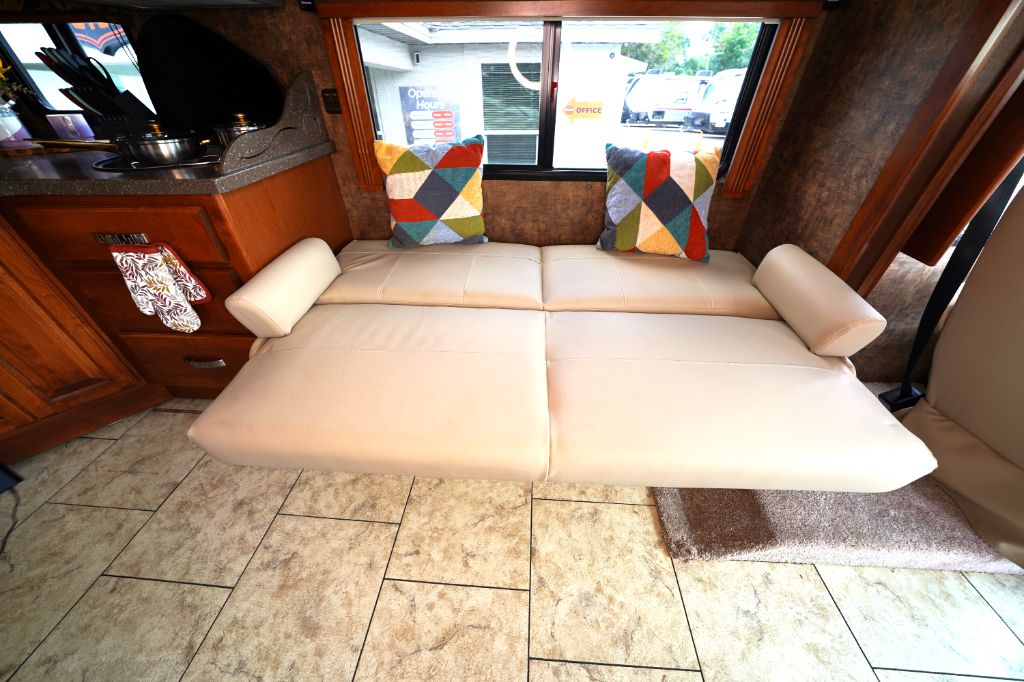 2012 Tiffin Motorhomes, Inc Breeze - $60,550