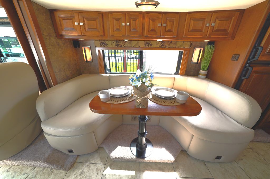 2012 Tiffin Motorhomes, Inc Breeze - $60,550