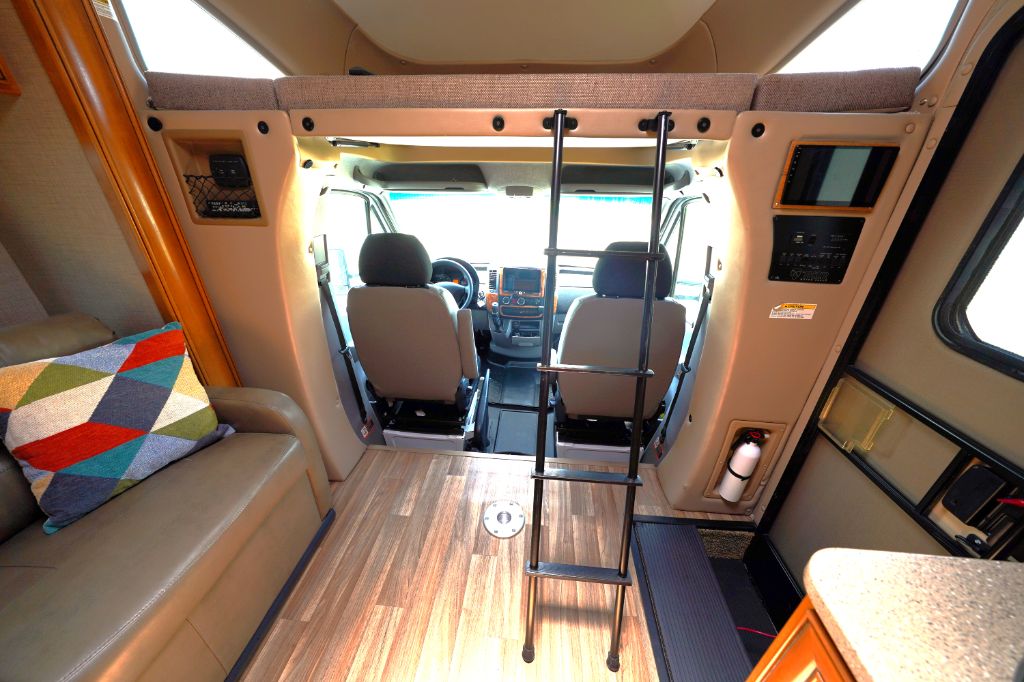 2017 Mercedes-Benz Sprinter - $59,550