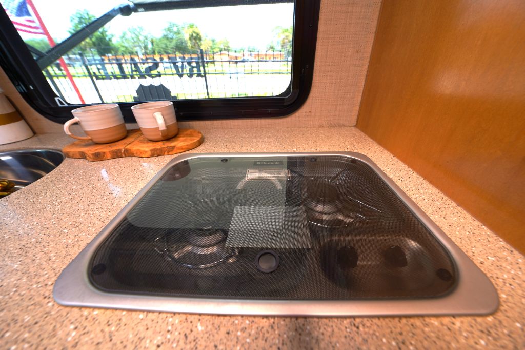 2017 Mercedes-Benz Sprinter - $59,550