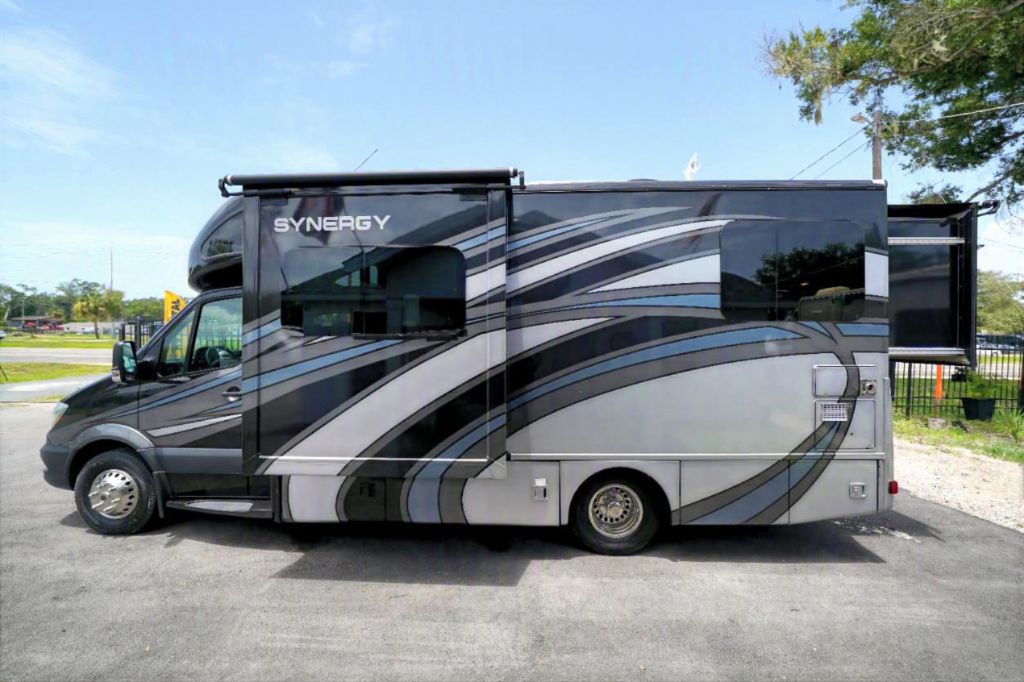 2017 Mercedes-Benz Sprinter - $59,550