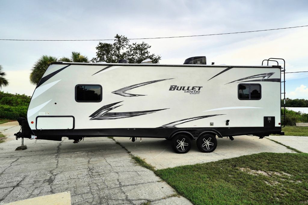 2021 Keystone Keystone - $21,950