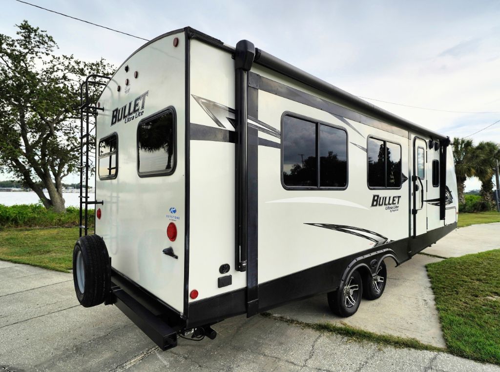 2021 Keystone Keystone - $21,950