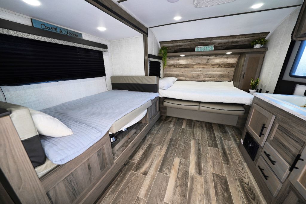 2023 Gulf Stream Coach, Inc. Gulf Stream Coach, Inc. - $16,950