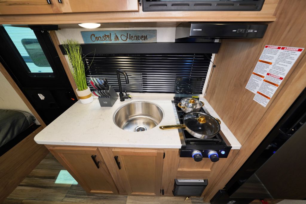 2023 Gulf Stream Coach, Inc. Gulf Stream Coach, Inc. - $16,950
