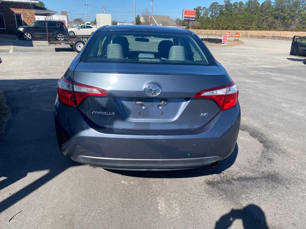 2015 Toyota Corolla LE photo