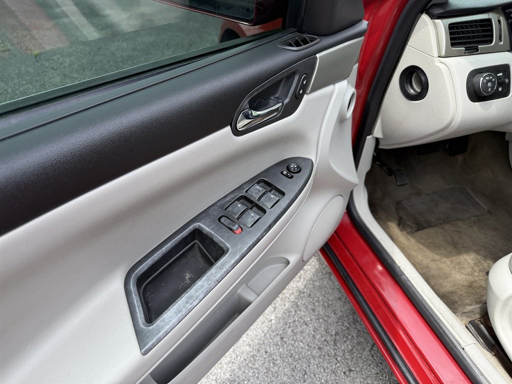 2008 Chevrolet Impala SS photo