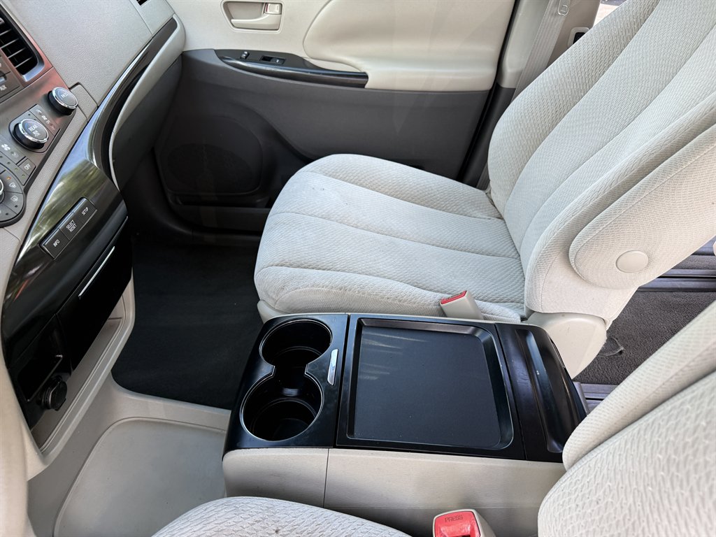 2011 Toyota Sienna - $8,050