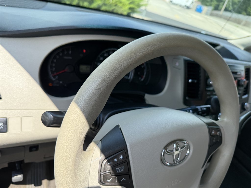 2011 Toyota Sienna - $8,050