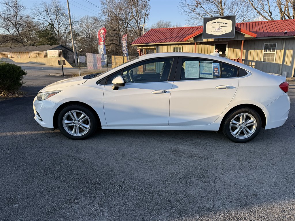 2017 Chevrolet Cruze LT Auto