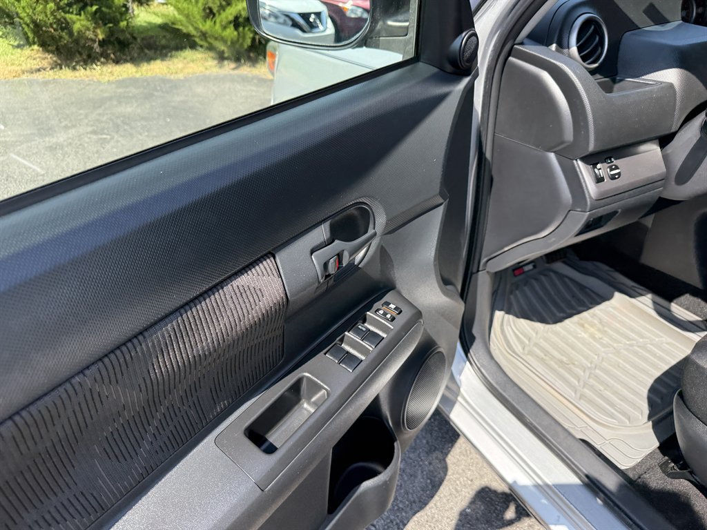 2015 Toyota Scion Xb - $8,500