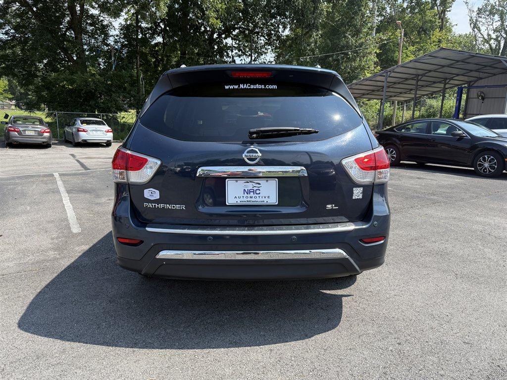 2016 Nissan Pathfinder - $8,500