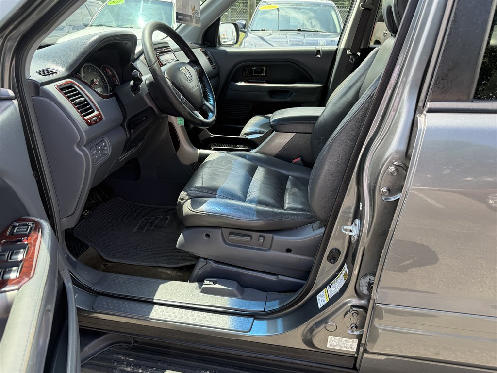 2007 Honda Pilot - $8,650