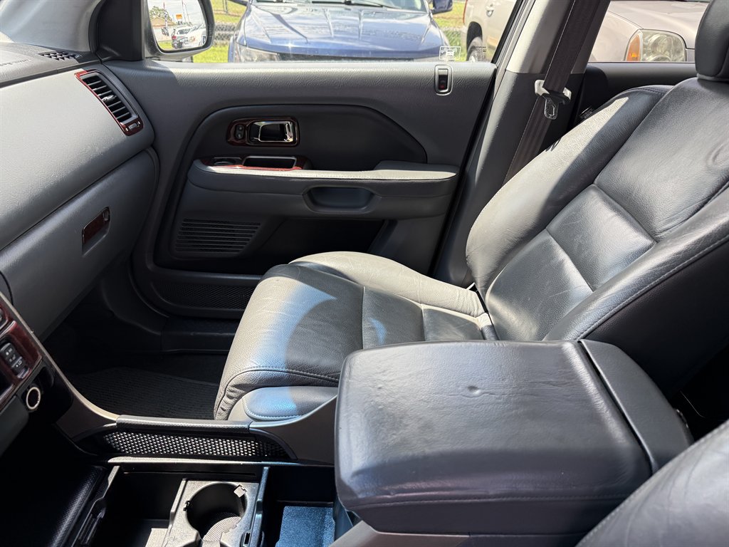 2007 Honda Pilot - $8,650