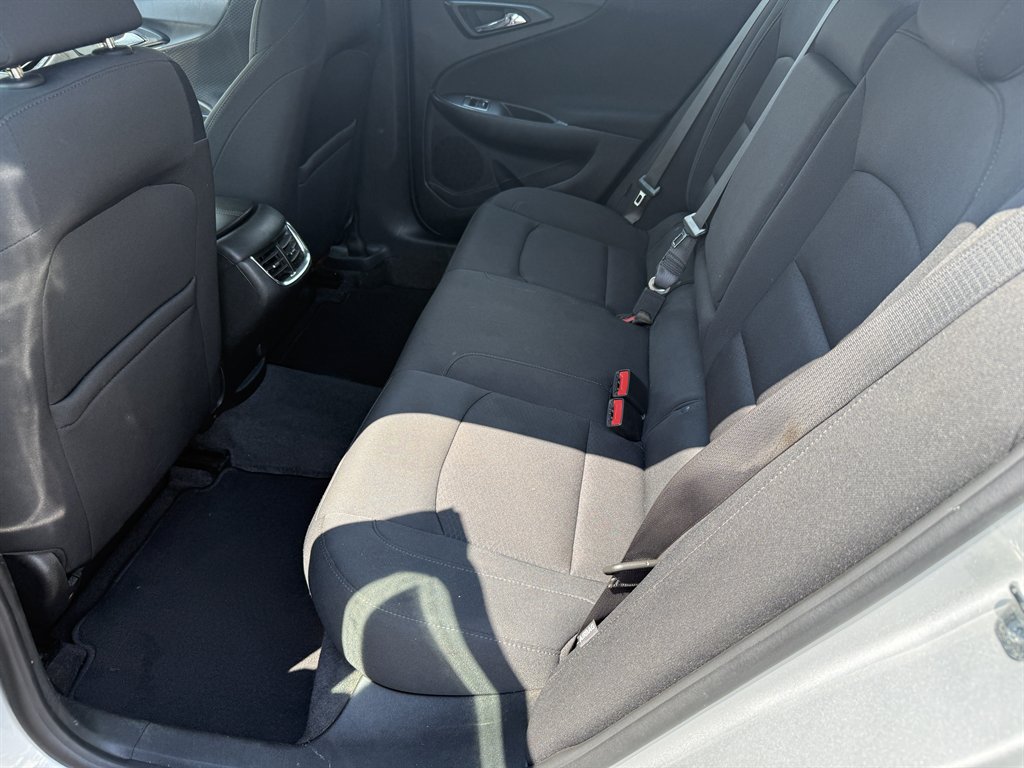 2020 Chevrolet Malibu - $9,250