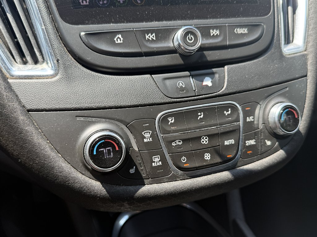 2020 Chevrolet Malibu - $9,250