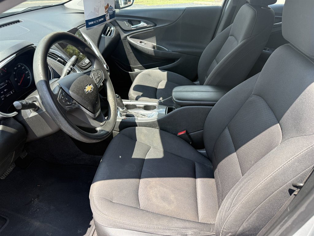 2020 Chevrolet Malibu - $9,250
