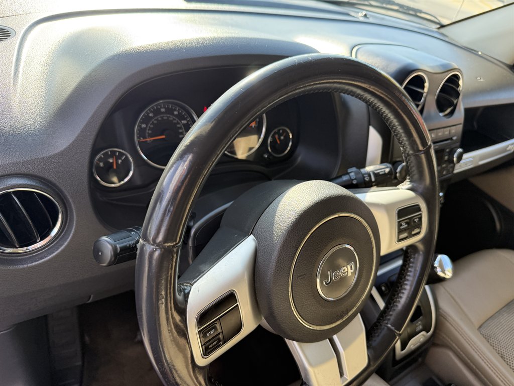 2017 Jeep Compass - $7,950