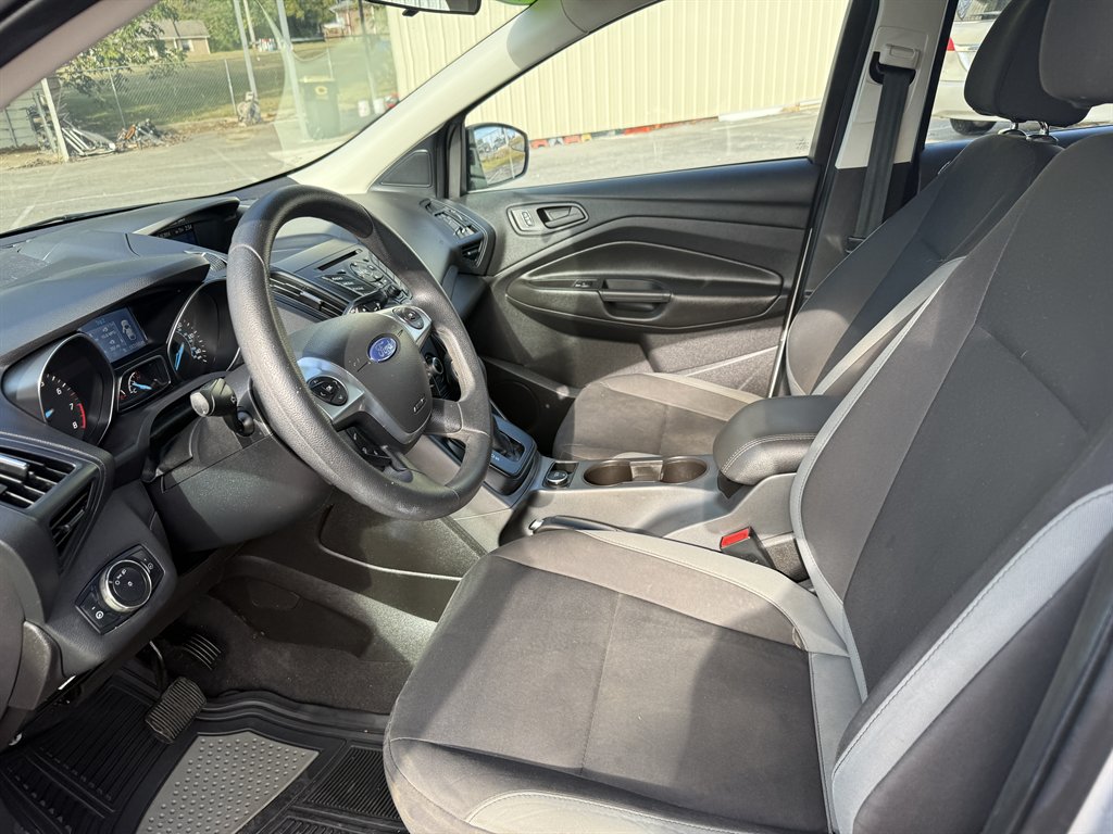 2013 Ford Escape - $7,980