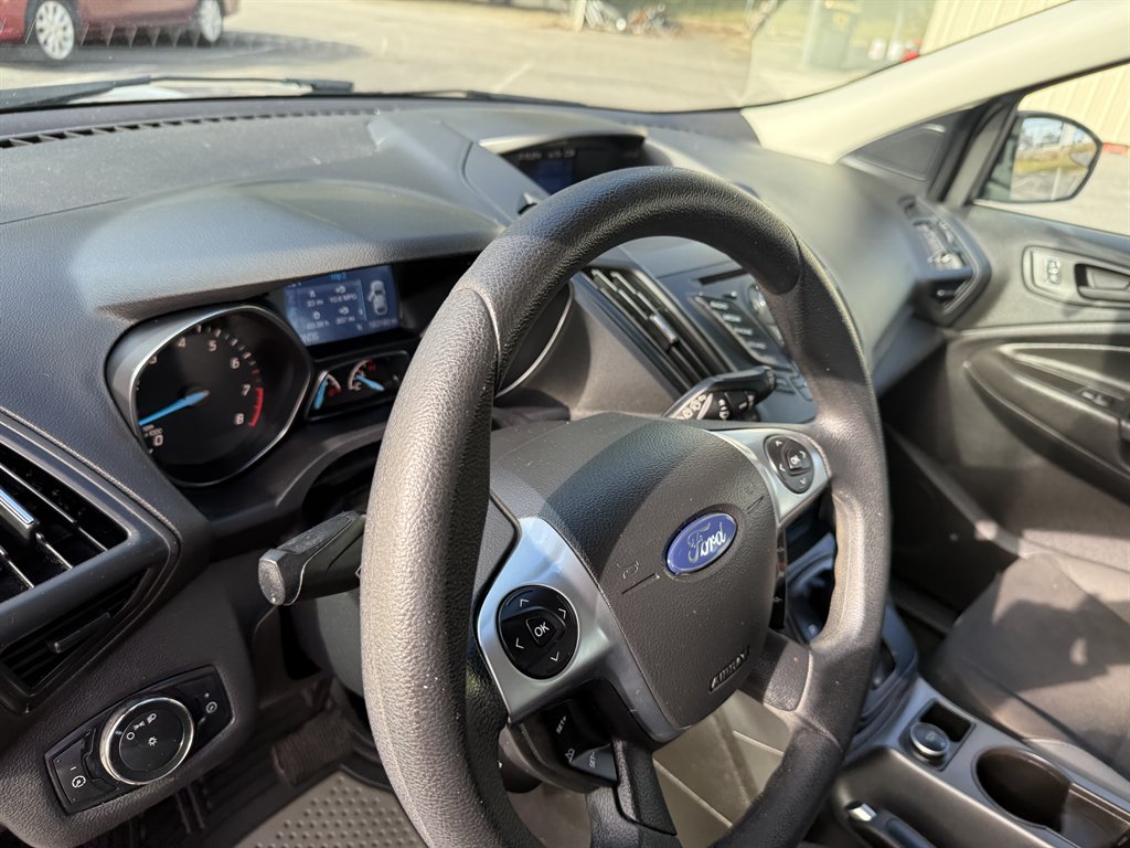 2013 Ford Escape - $7,980