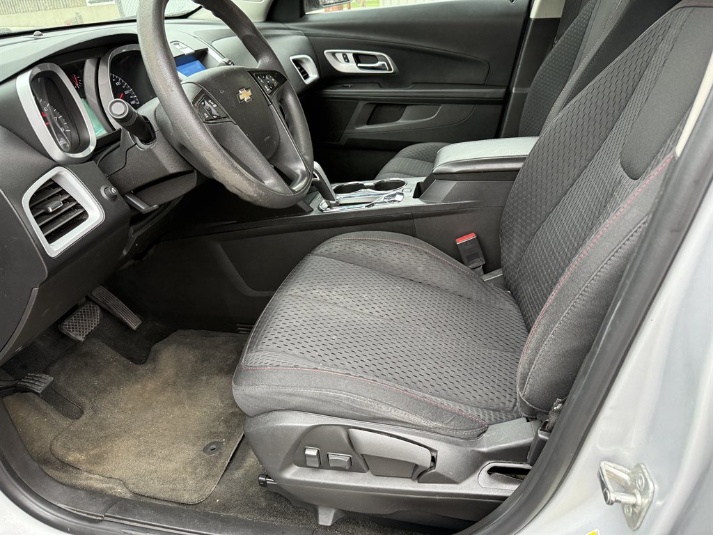 2015 Chevrolet Equinox LS photo