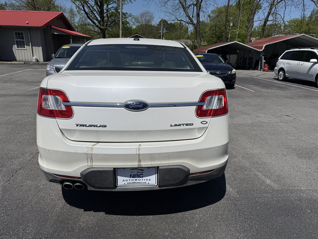 2010 Ford Taurus Limited photo