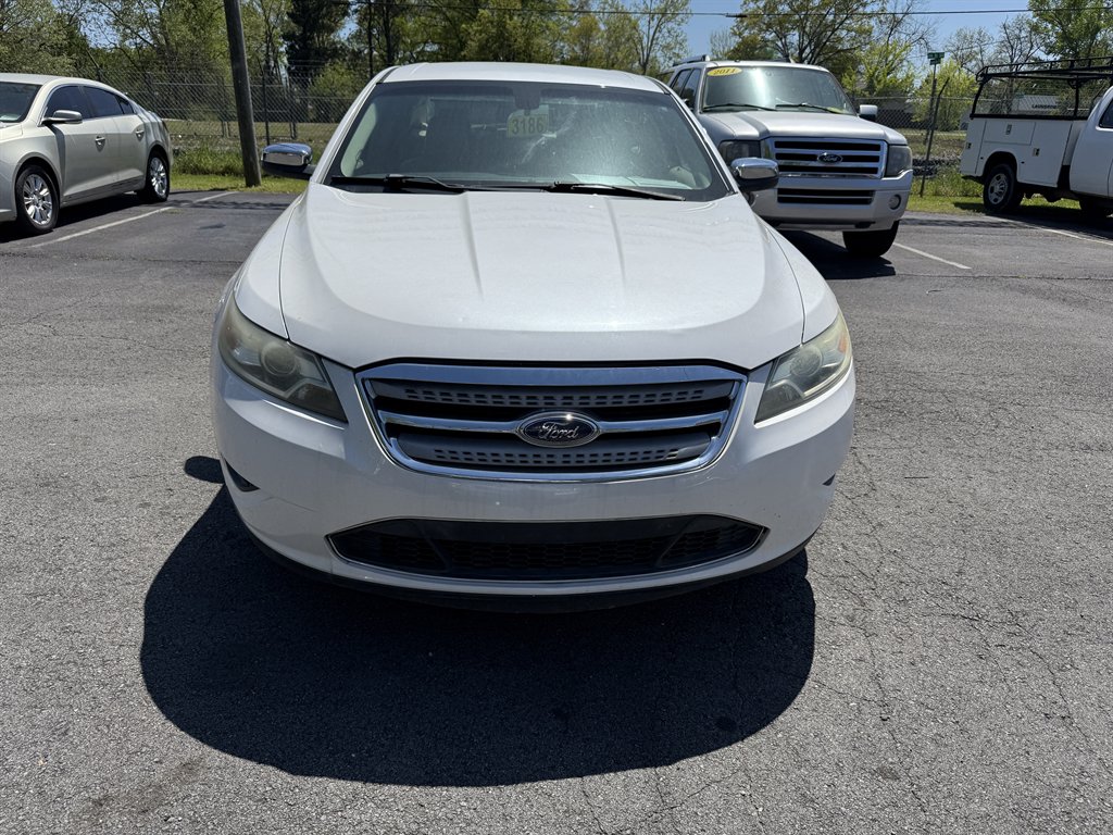 2010 Ford Taurus Limited photo