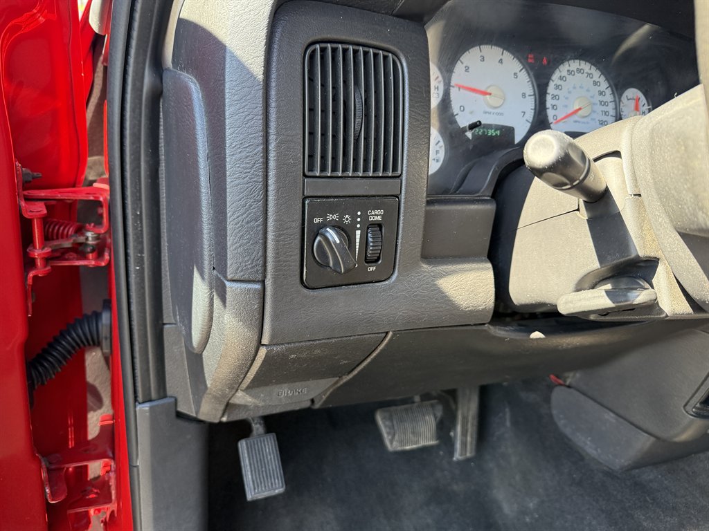 2005 Dodge RSX ST photo