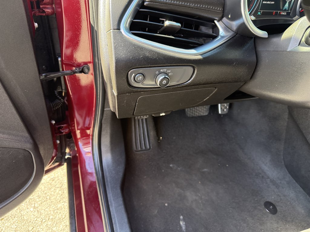 2016 Chevrolet Malibu - $8,050