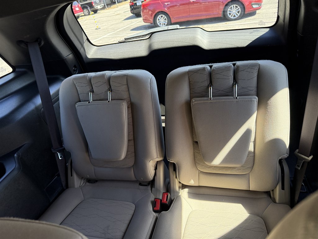 2013 Ford Explorer - $8,400