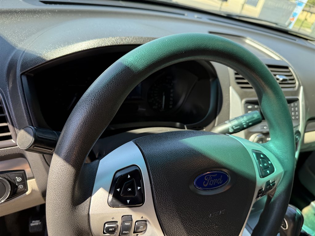 2013 Ford Explorer - $8,400