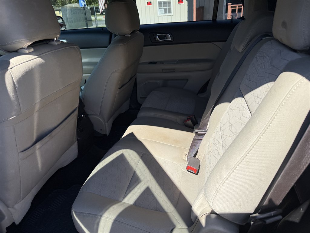2013 Ford Explorer - $8,400