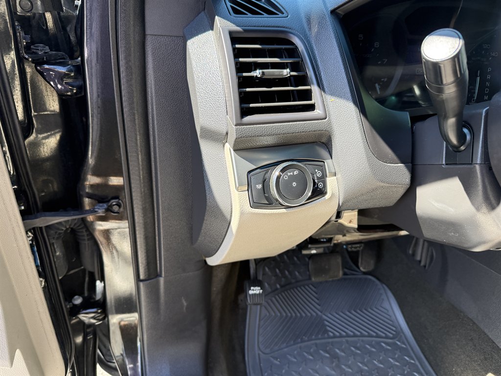 2013 Ford Explorer - $8,400