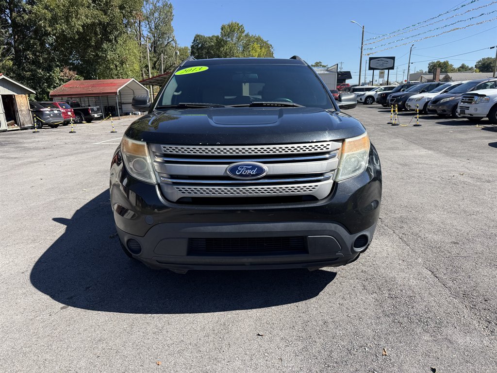 2013 Ford Explorer - $8,400