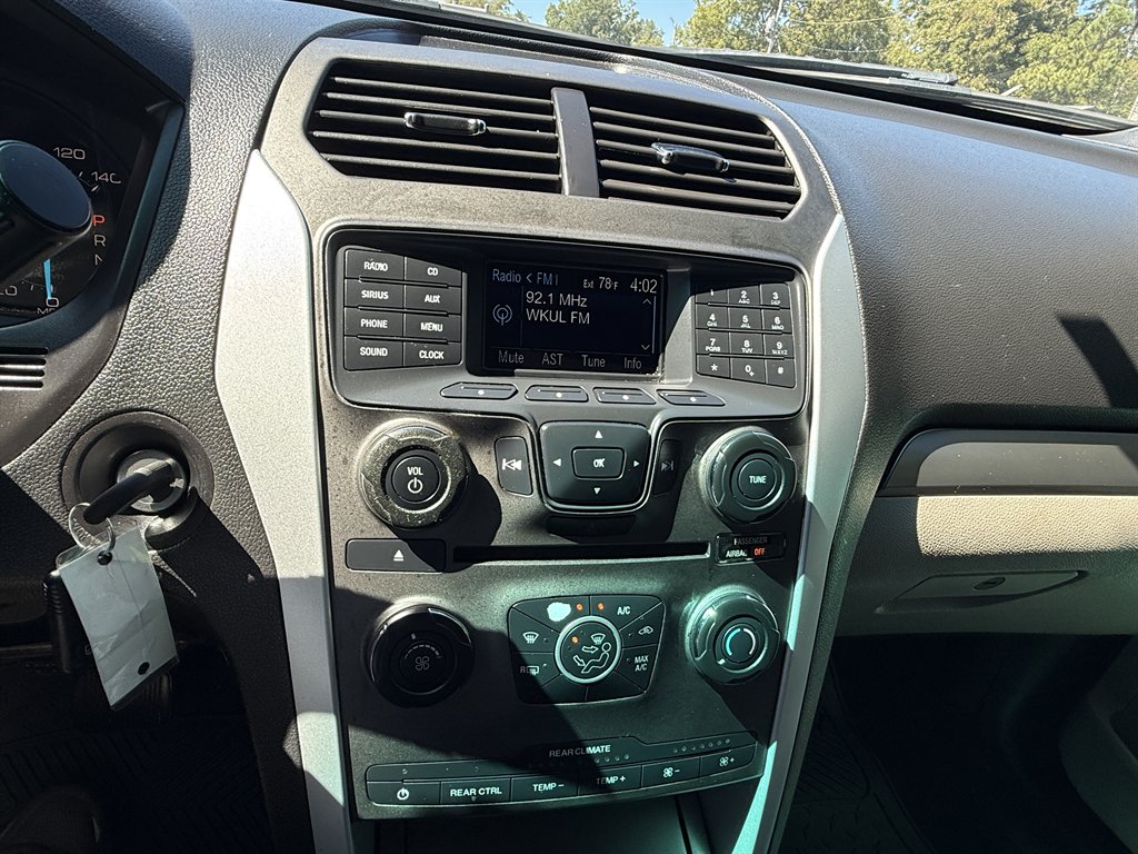 2013 Ford Explorer - $8,400